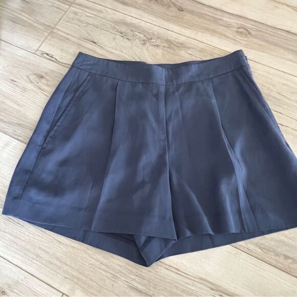 Loft Women’s blue shorts Size 0 - Picture 1 of 3